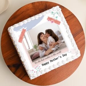 Personalized Captured Moments Cake for Mom, ideal for birthdays and special occasions, featuring custom designs that celebrate cherished memories.