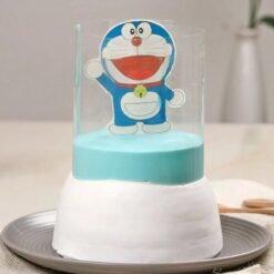 Doraemon Pineapple Dream Cake – a pineapple-flavored cake adorned with a vibrant Doraemon theme, perfect for kids' celebrations and special occasions.